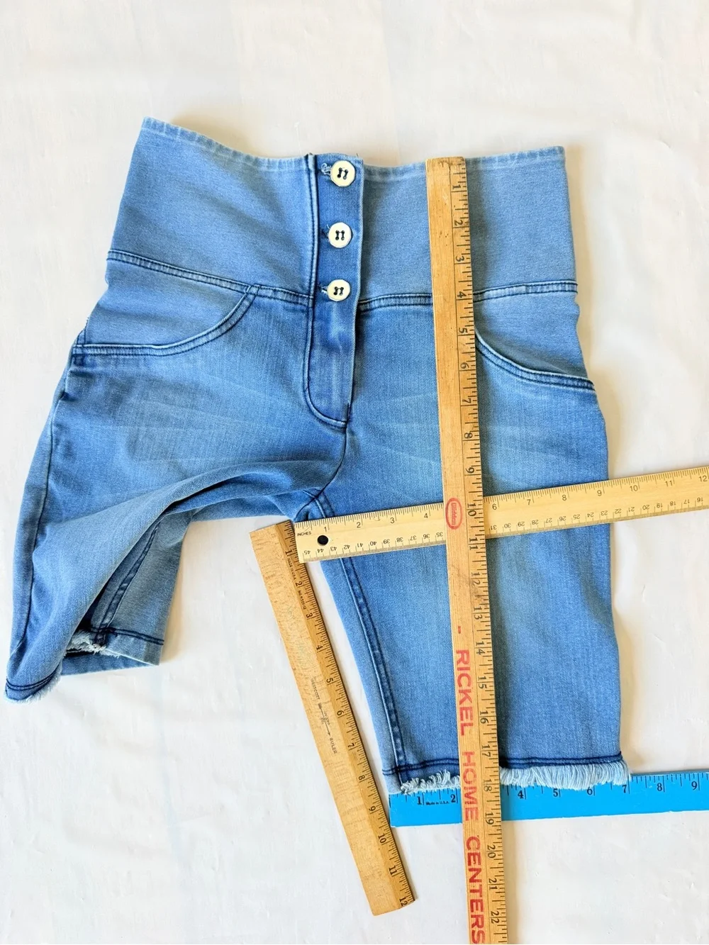 Freddy WRUP Denim High Waisted 3 Button Biker Shorts Light Blue Blue size 4 nWOT